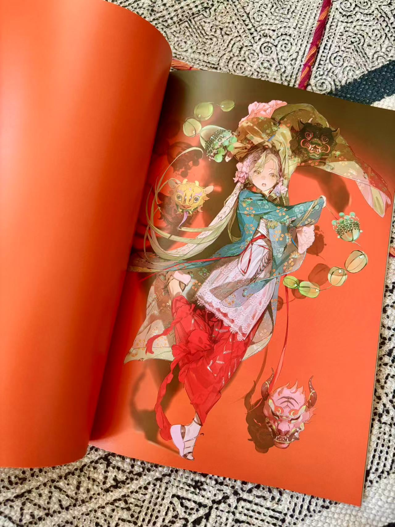 「New」Art Book [Cinder Bloom]